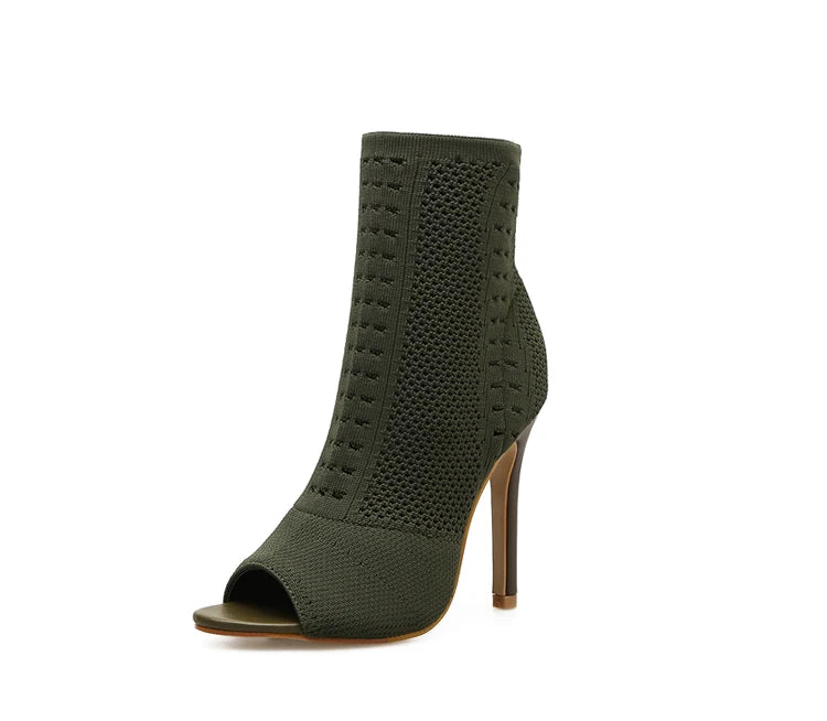 Discover the Eilyken New Style Peep Toe Ankle Boots! These stretchy women's booties feature a breathable fabric that's perfect for any outing. Stylish and comfortable, they're a fantastic addition to your wardrobe!