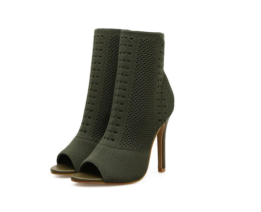 Discover the Eilyken New Style Peep Toe Ankle Boots! These stretchy women's booties feature a breathable fabric that's perfect for any outing. Stylish and comfortable, they're a fantastic addition to your wardrobe!