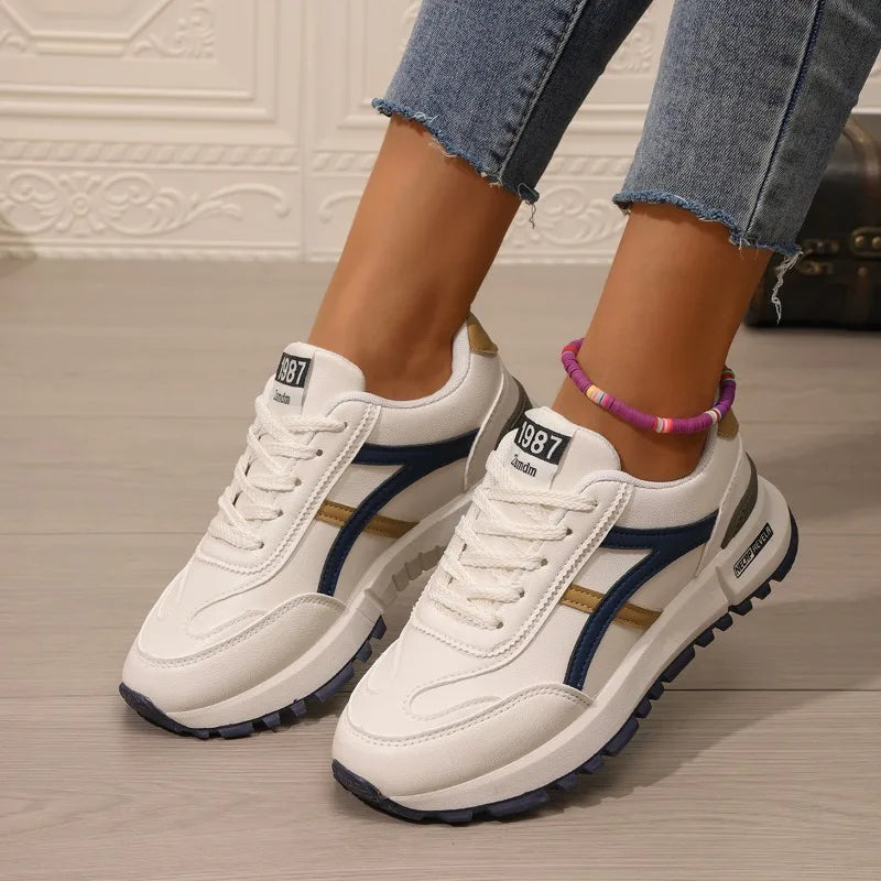 Discover the latest in women's casual shoes: breathable, lace-up sports sneakers designed for comfort and style. Perfect for any casual outing, these sneakers are a must-have for any active woman.